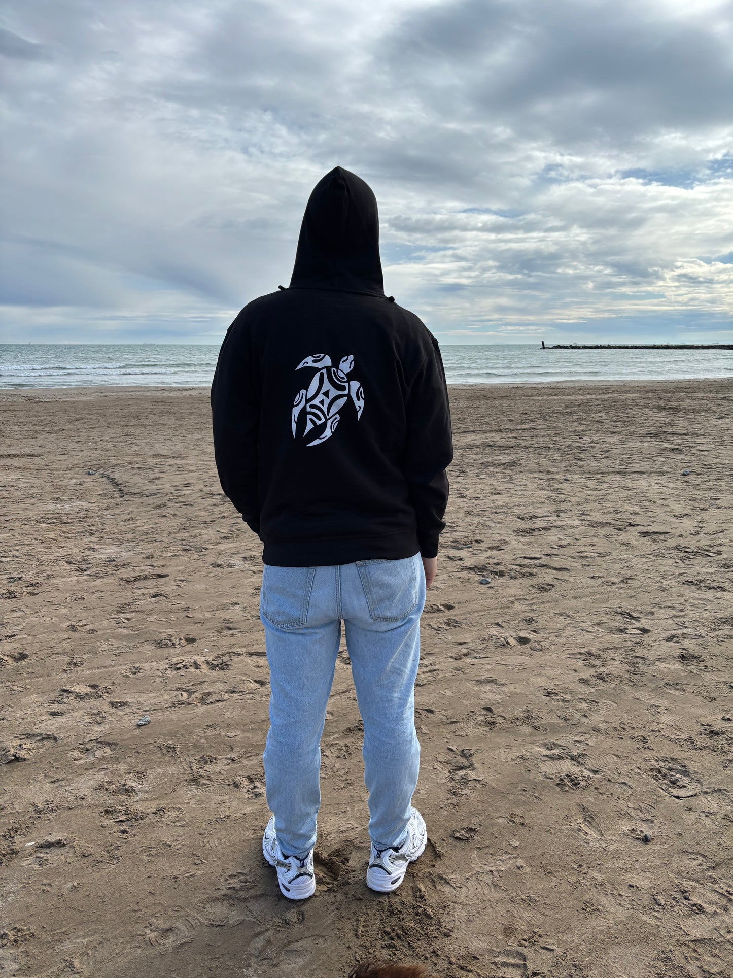 Sudadera Negra Xaloc